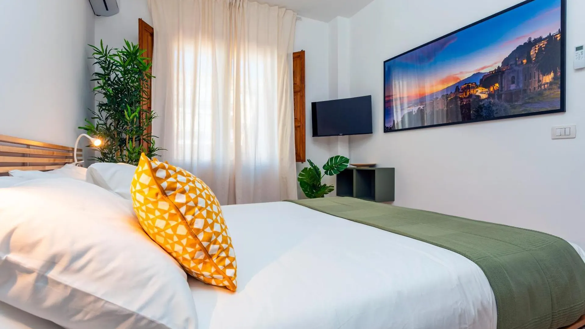 Home Centrum 2 Giarre 0*,  Ιταλία