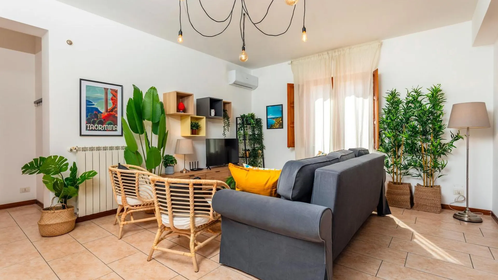 Home Centrum 2 Giarre Διαμέρισμα